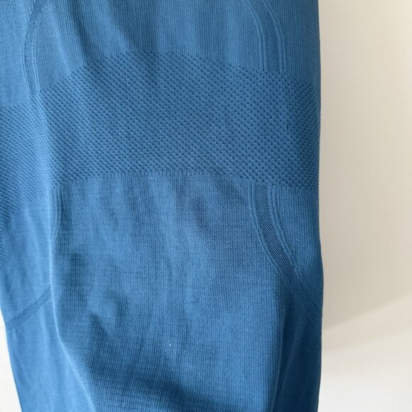 Lululemon Tank Top Swiftly Tech Racerback Women’s Size 6 Blue Sporty Gym Workout - Picture 5 of 9